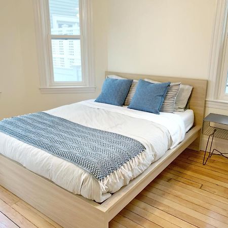 4 Bedroom Condo At Harvard Square And Harvard University Cambridge Extérieur photo