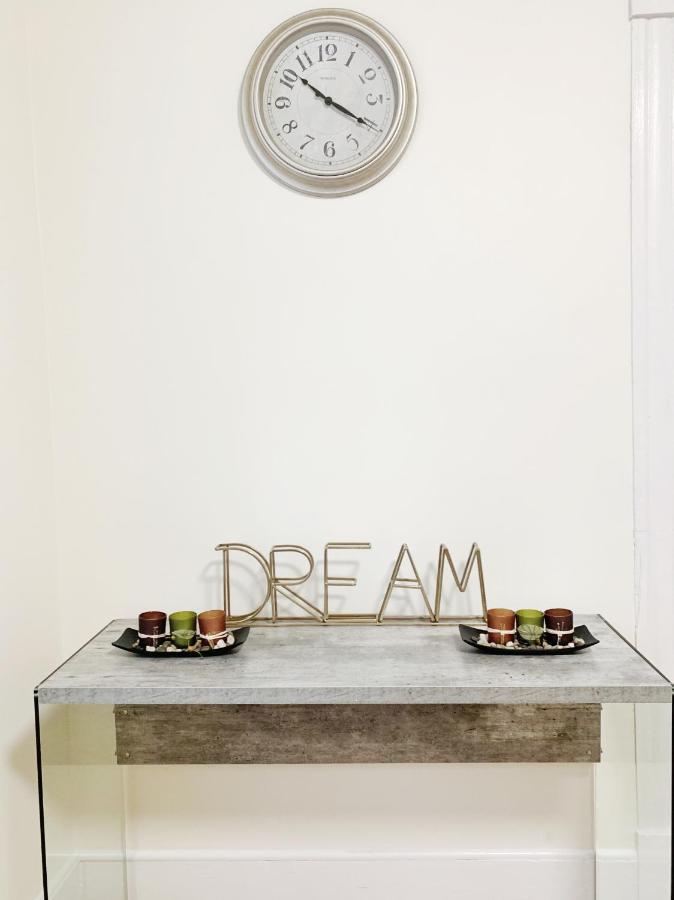 4 Bedroom Condo At Harvard Square And Harvard University Cambridge Extérieur photo